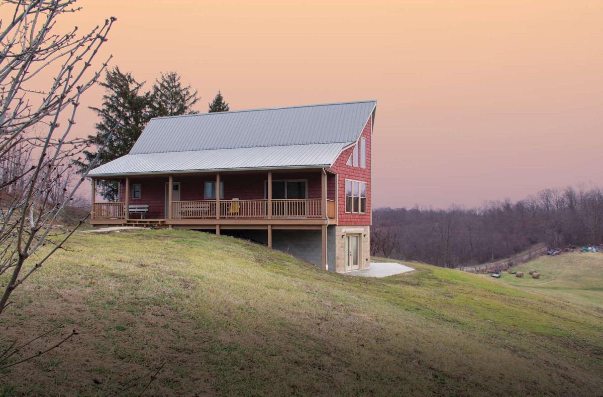 A-Frame Builder Red Cabin