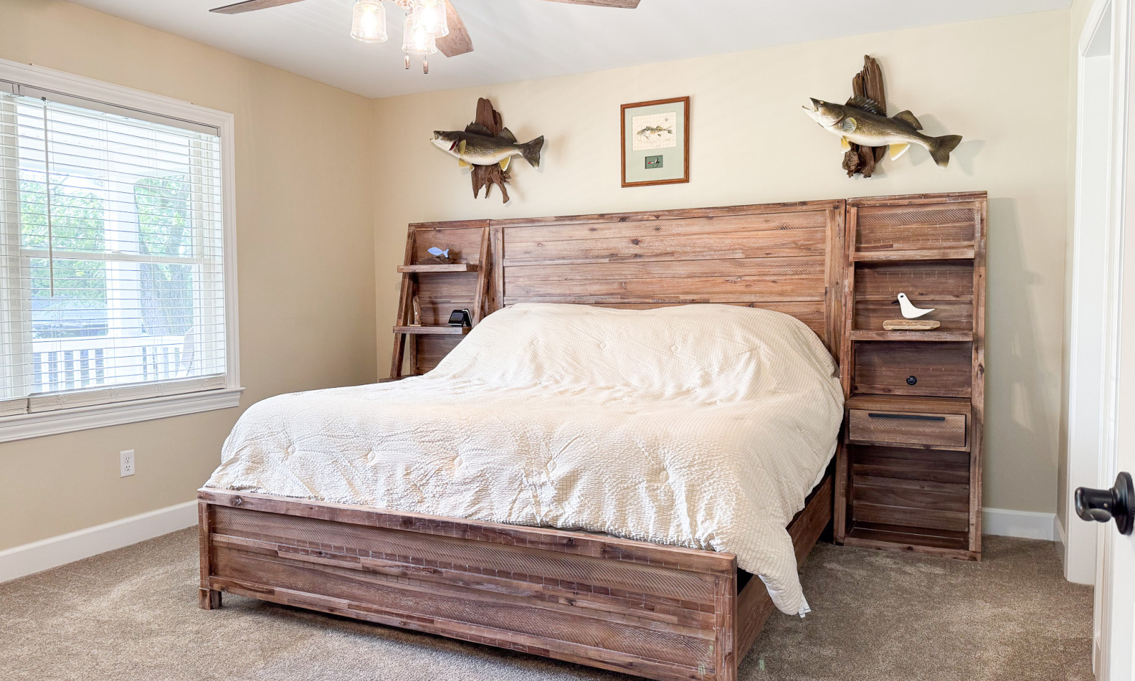 Amherst masterbedroom